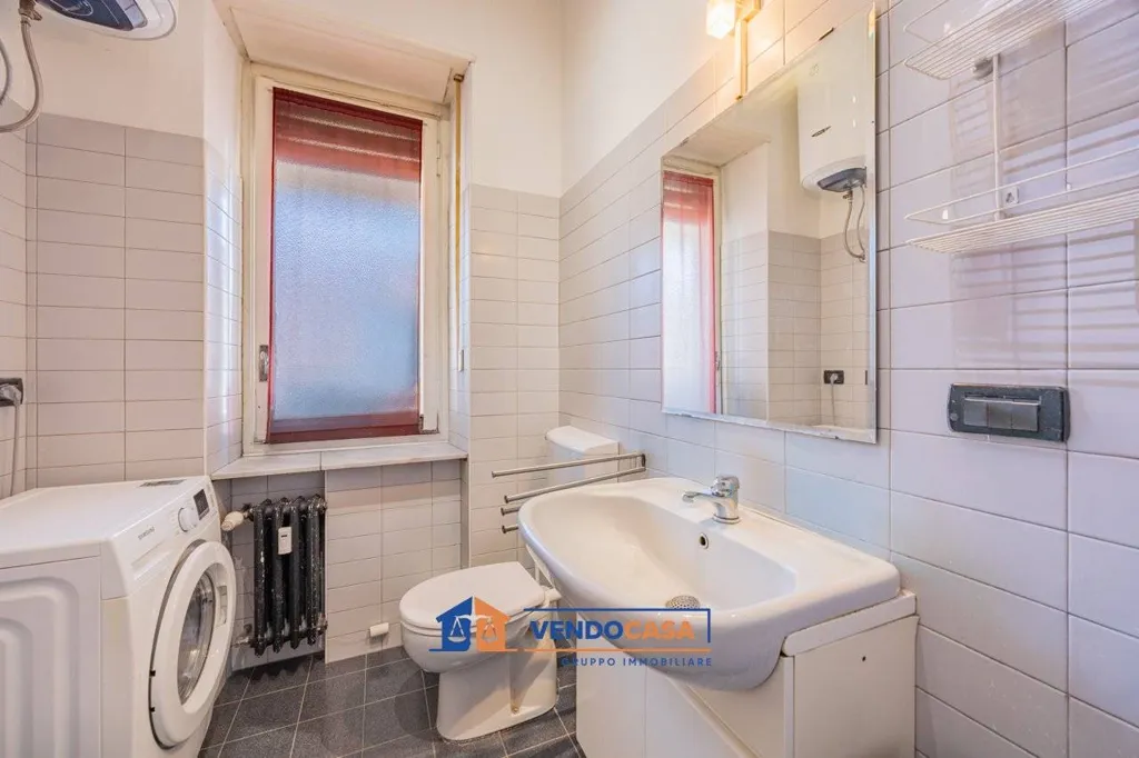 Salles de bain - Bright Apartment with Balcony in Turin
