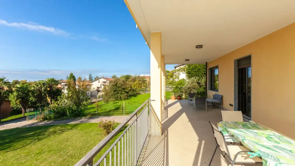 Terrazza - Luxury Villa with Lake View in Comerio