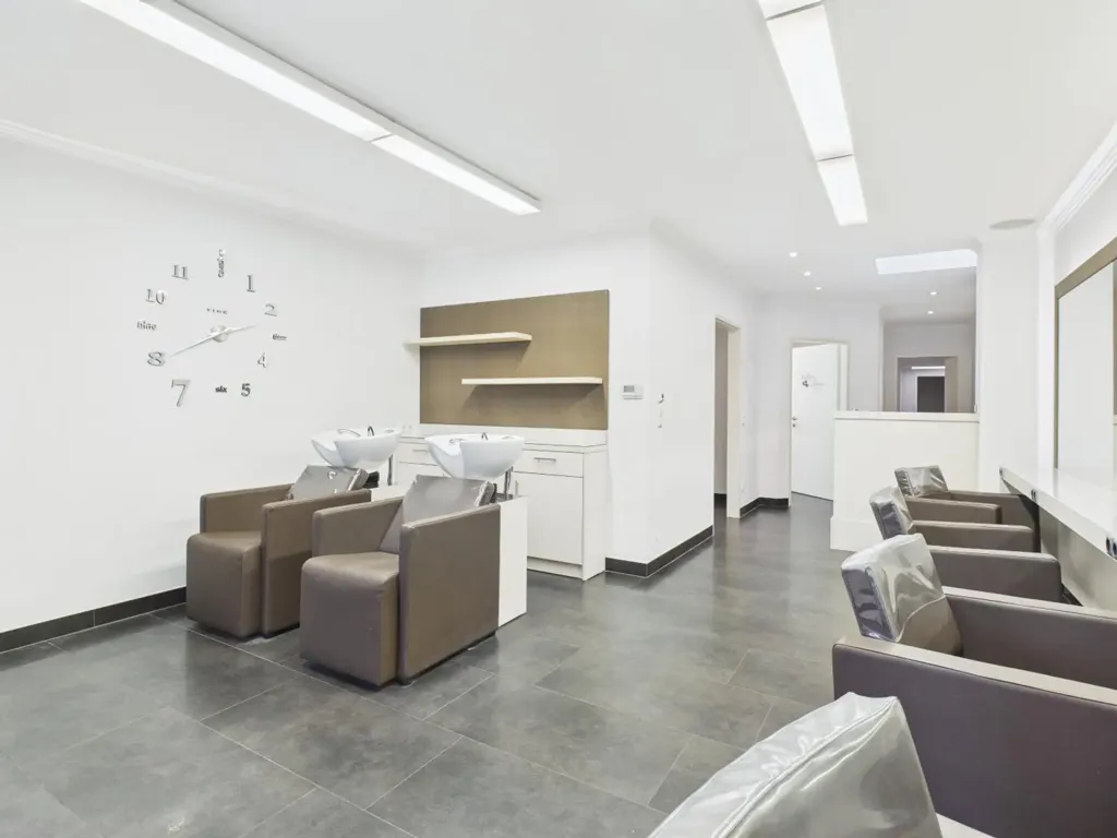 Elutuba - Converted Salon Flat in Parndorf