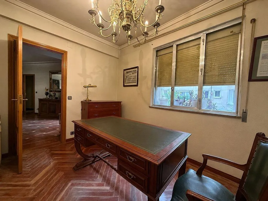 Kabinet - Apartment with Terrace in Goya, Madrid
