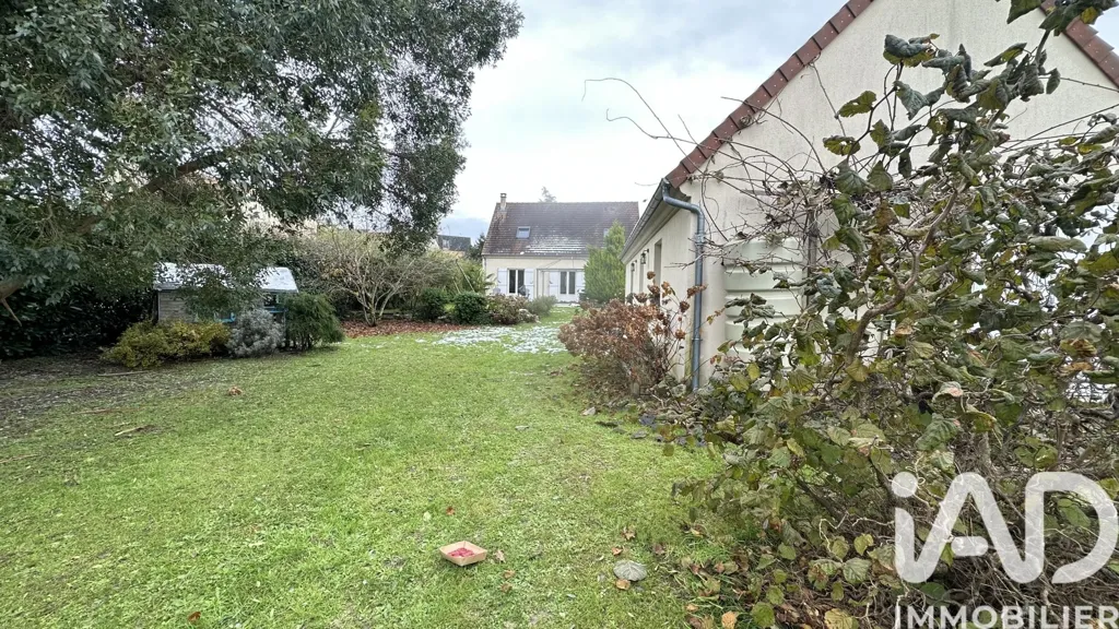 Jardin - Maison traditionnelle avec parc à Bourron-Marlotte