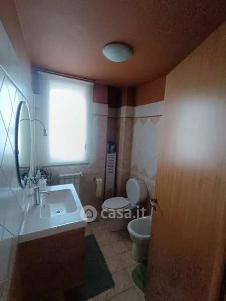 Bagni - Appartamento con terrazzo a Ficarazzi