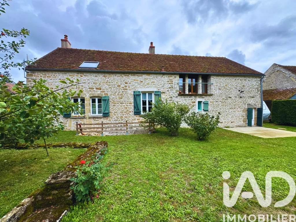 Esterno - Rustic Longère with Gîte Potential in Authiou