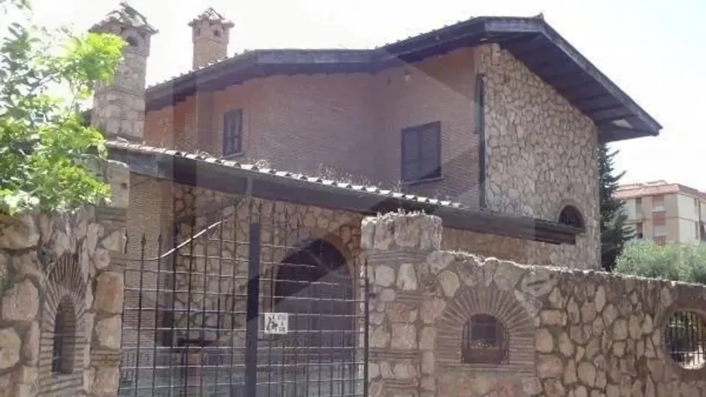 Extérieur - Rustic Villa with Pool in Ciampino