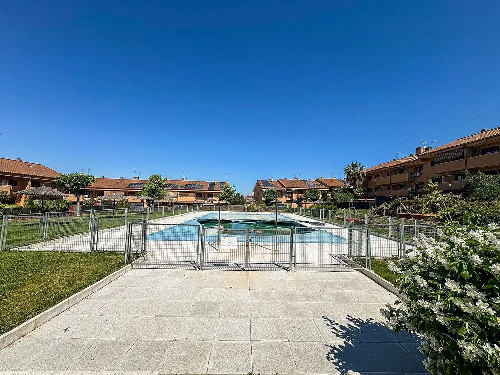 Bassein - Pareded Chalet with Pool in Coimbra