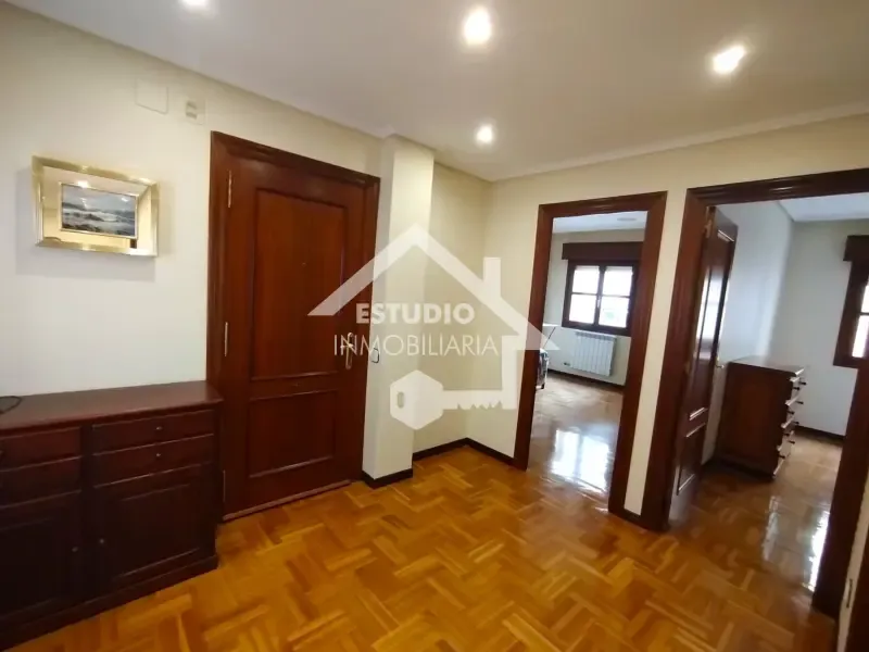 Ingresso - Central Flat with Parking in Viana
