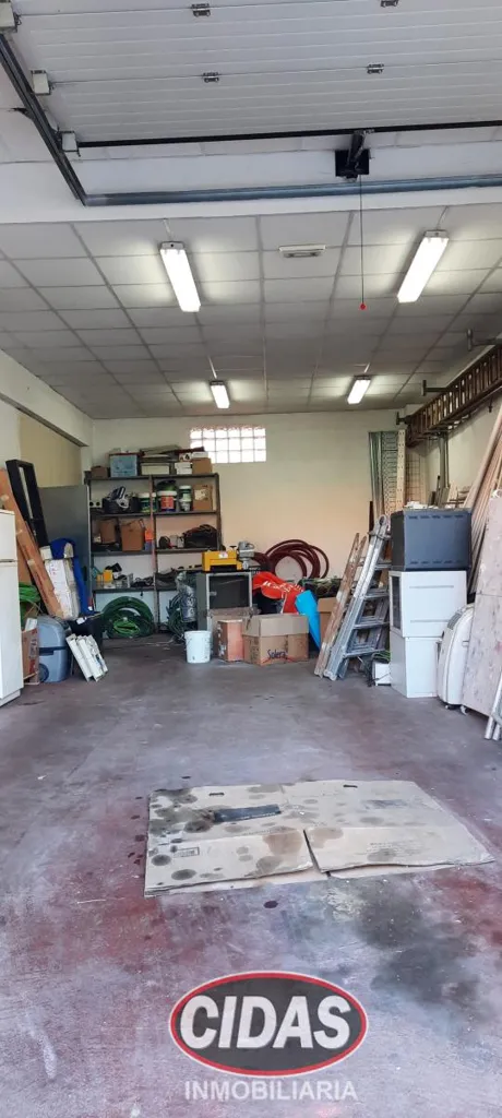 Garaaž - Commercial Space with Parking in Oviedo