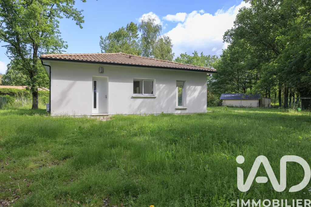Jardin - Villa Contemporaine avec Terrain à Chamadelle