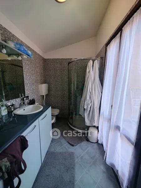 Vannitoad - Two-Level Apartment with Terrace in Castelvetro