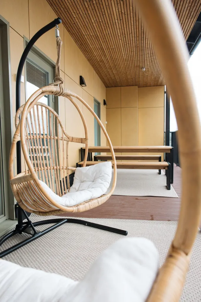 Terrasse - Modern Flat with Balcony in Kirstinpuisto