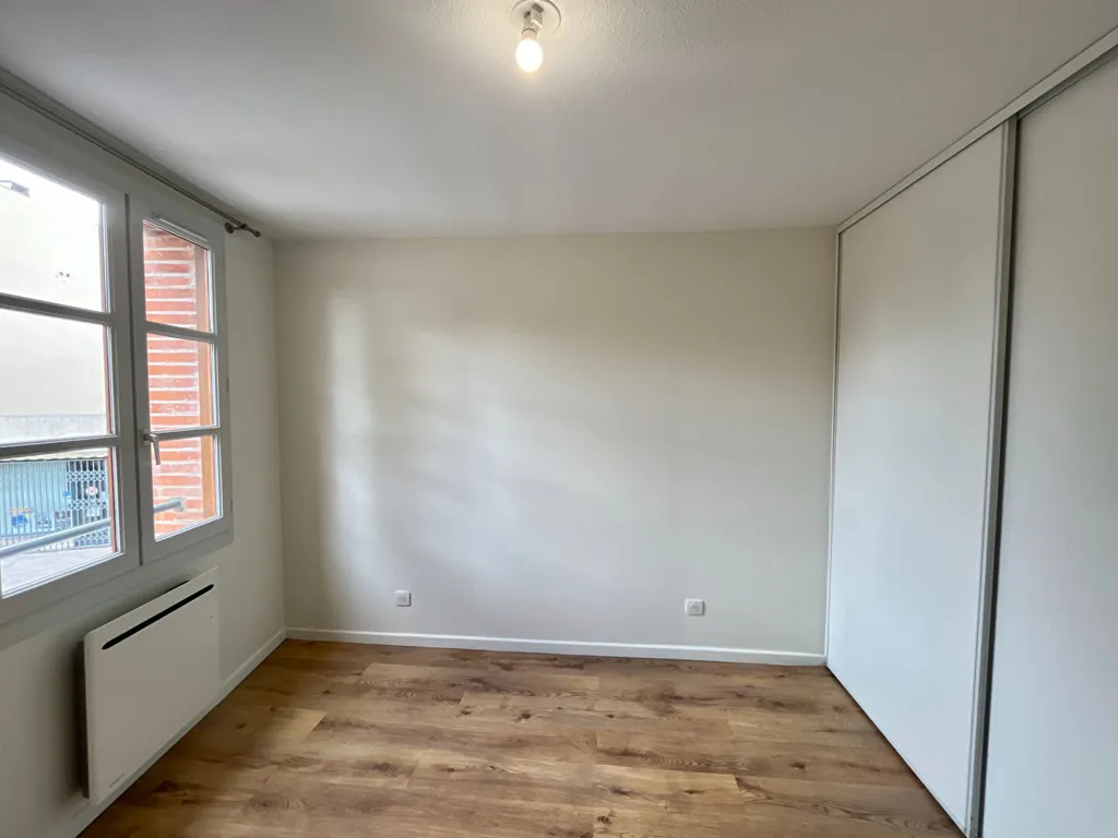 Rooms - Apartment with South-Facing Terrace in Blagnac