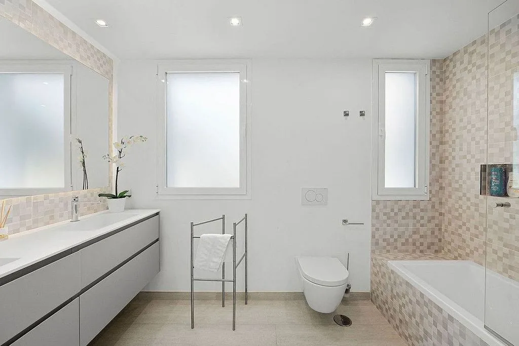 Salles de bain - Chalet with Pool and Terrace in Old Town