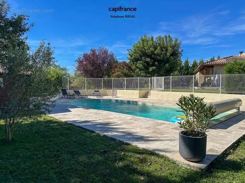 Piscine - Maison avec Piscine et Jardin à Saint-Sylvestre-sur-Lot