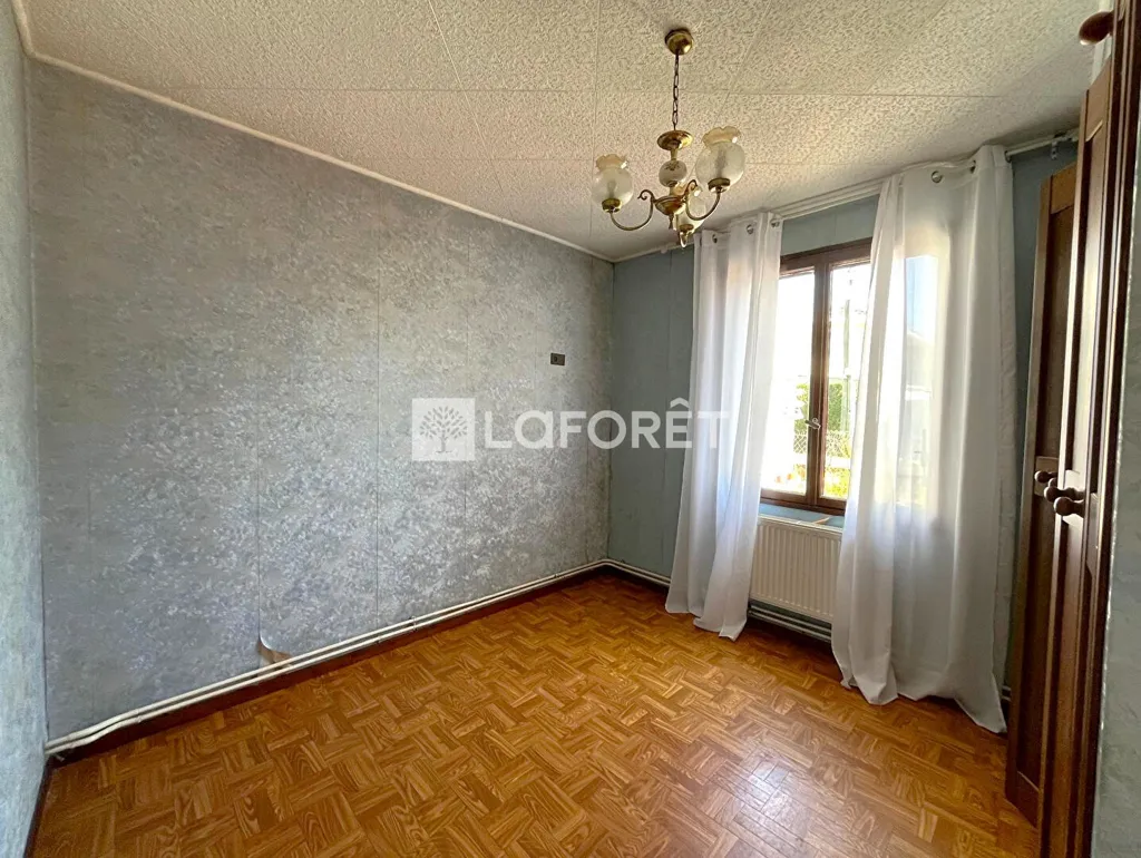 Chambres - Maison T4 avec Garage et Combles à Tarnos