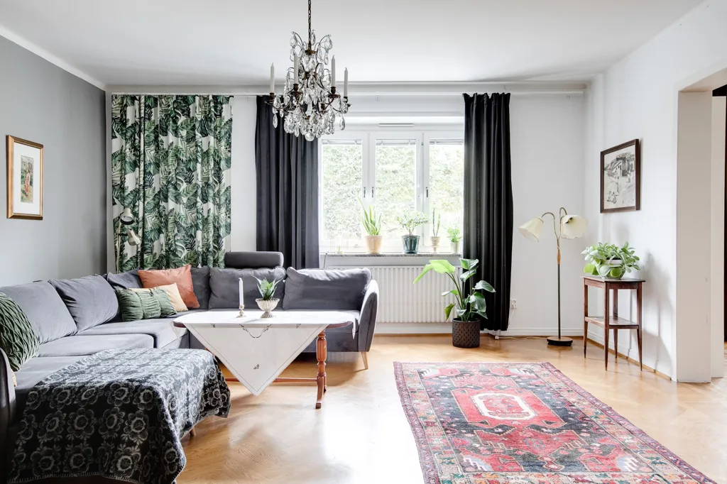 Living Room - Art Deco Flat with Balcony in Central Norrköping