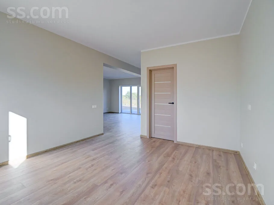 Elutuba - Two-Storey House with Terrace in Ielejas