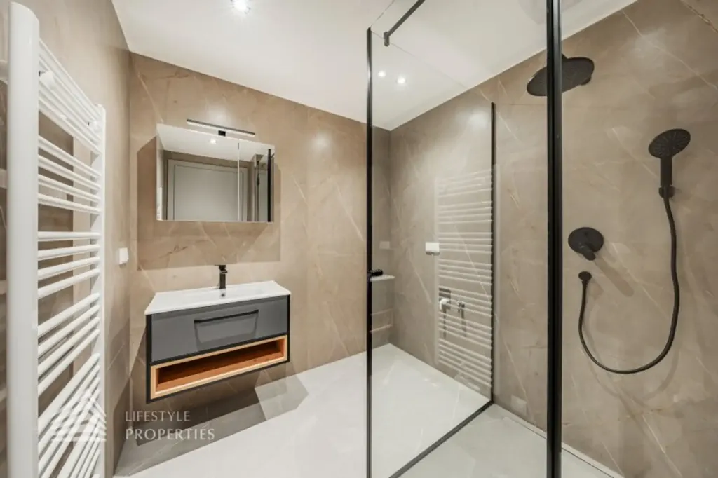 Salles de bain - New 2-Bedroom Flat Near Stammersdorf Station