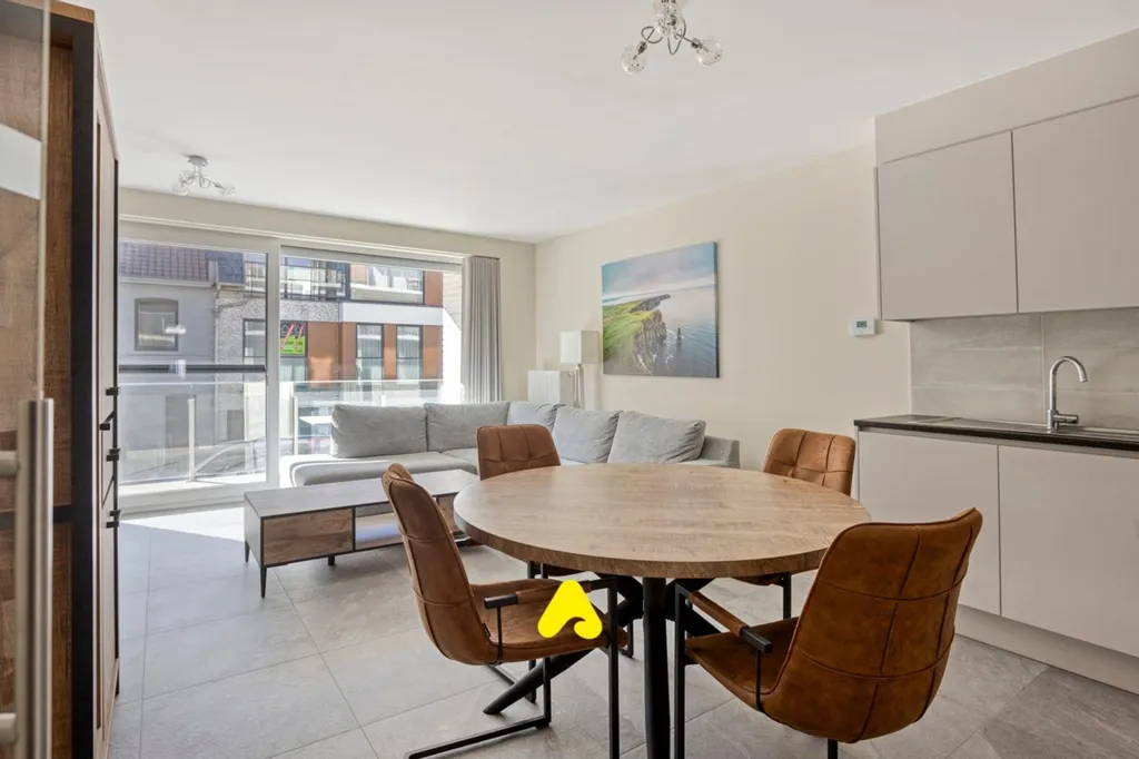 Salle à manger - Appartement avec Terrasse au Cœur de Middelkerke