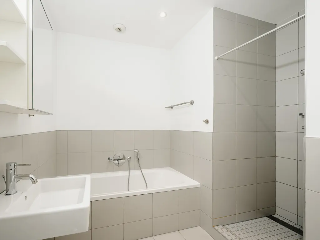 Salles de bain - Appartement avec Jardin au Sud-Ouest à Ixelles