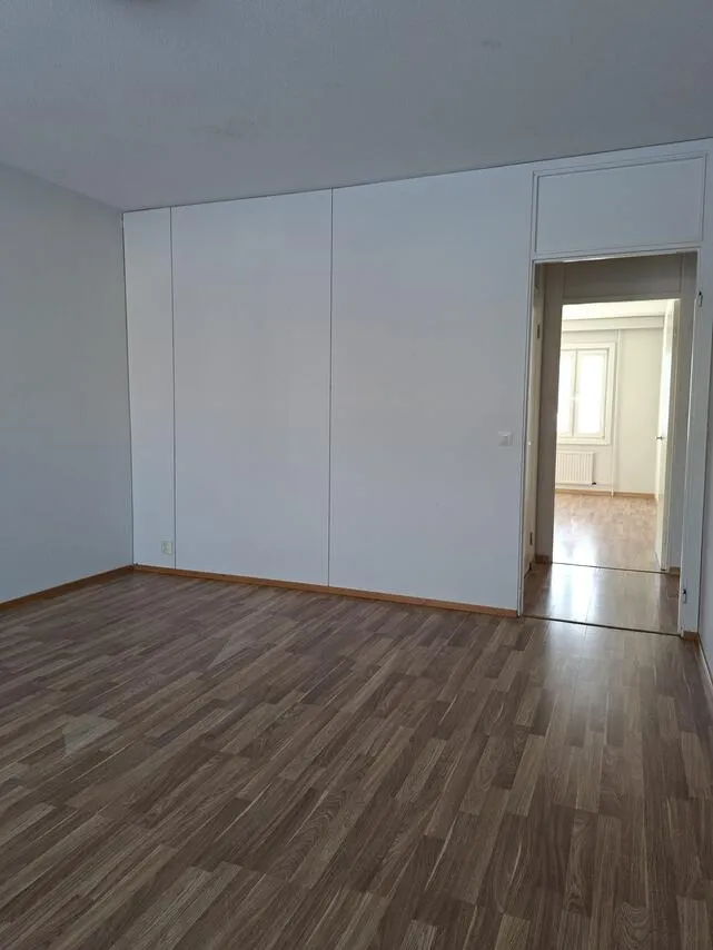 Pièces - Spacious Apartment with District Heating in Raahe Centre
