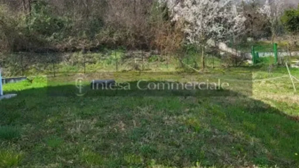 Jardin - Panoramic Villa with Large Windows in Collebeato