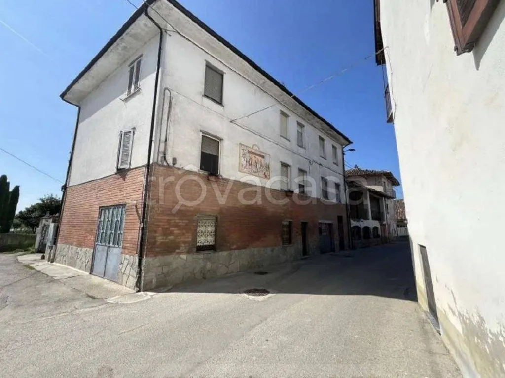 Extérieur - Ground Floor Apartment with Courtyard Access in Priocca