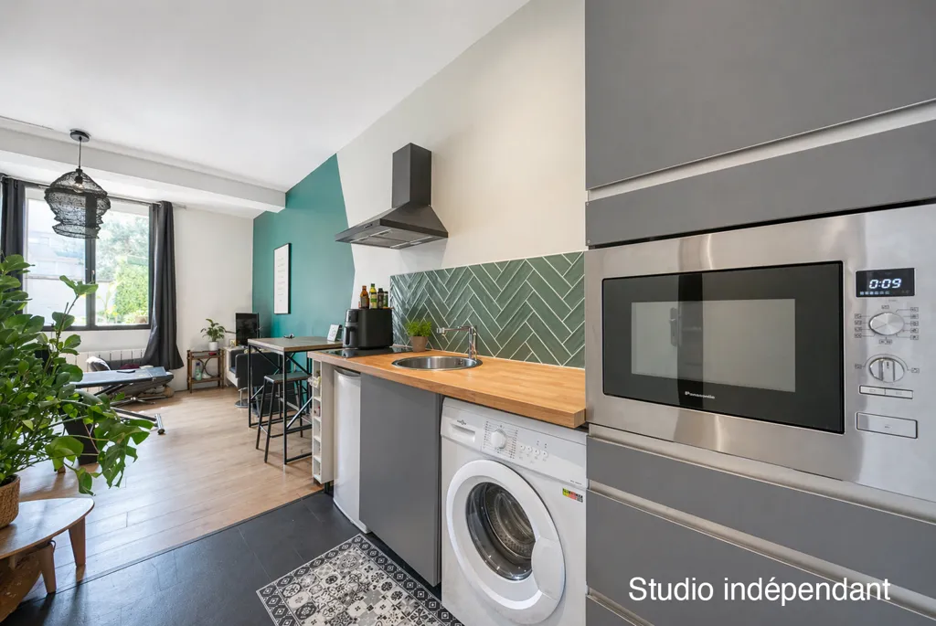 Cuisine - Maison Rénovée avec Jardin et Studio à Sud-Gare