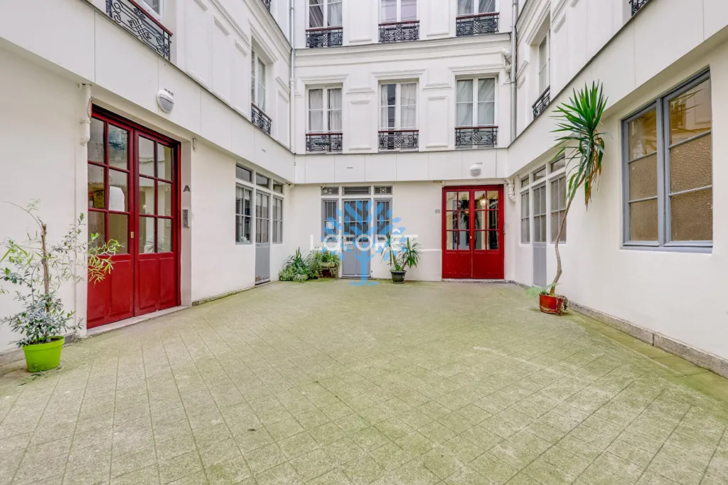 Aed - Haussmannian Flat with Pantheon View in Paris 20th