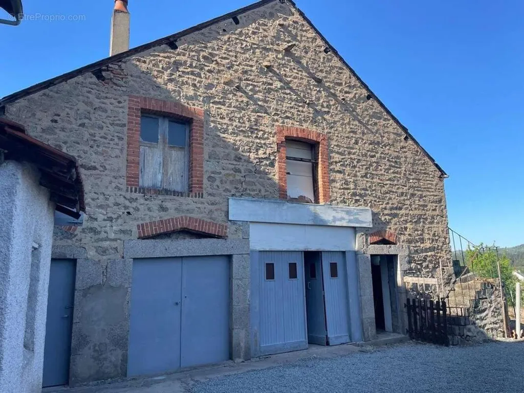 Exterior - Apartment Complex with Garden in Le Mayet-De-Montagne