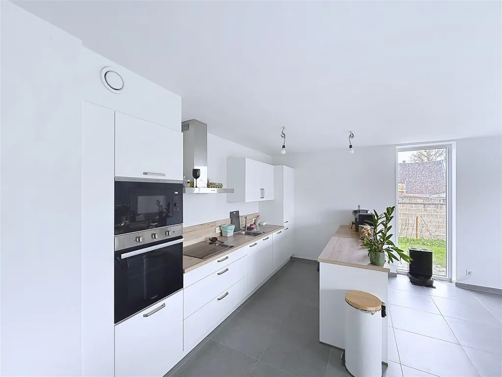 Cucina - Eco-Friendly House with Solar Panels in Cerexhe-Heuseux