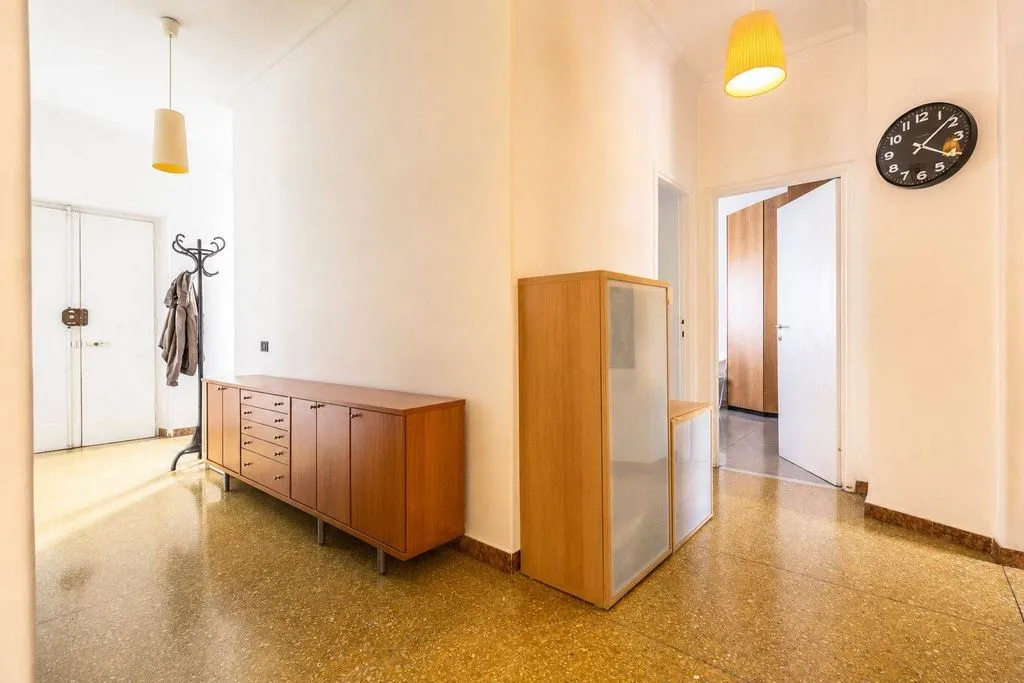 Esik - Luxury Flat with South Terrace in Rome
