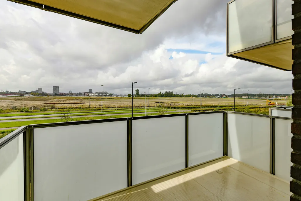 Balcone - Modern Apartment with Balcony in Amsterdam