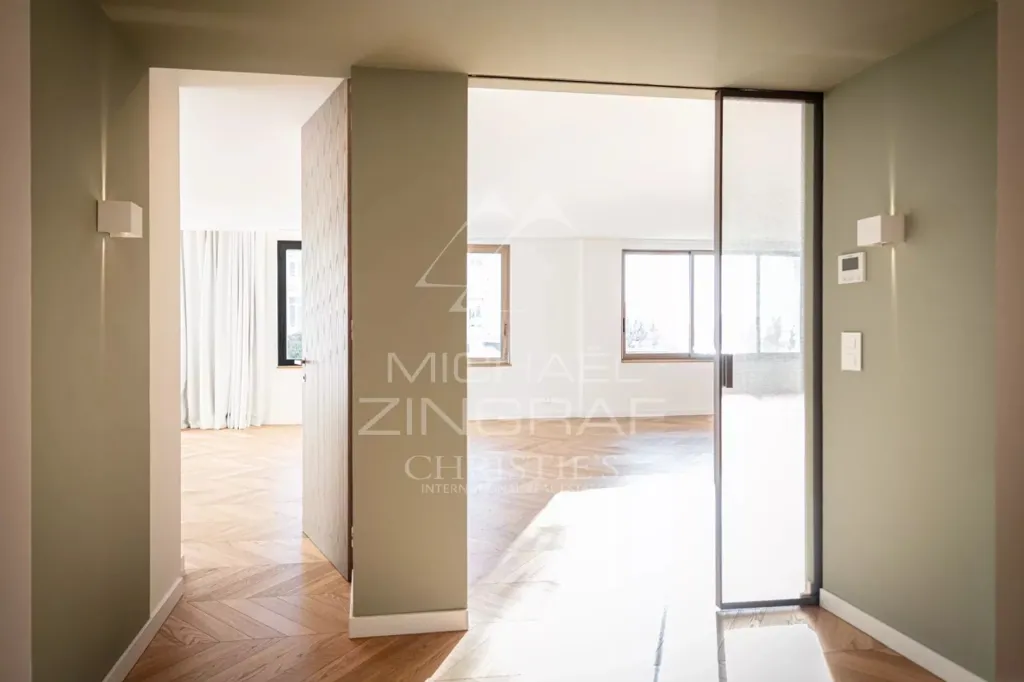 Esik - Renovated Apartment with Sea View in Saint-Raphaël