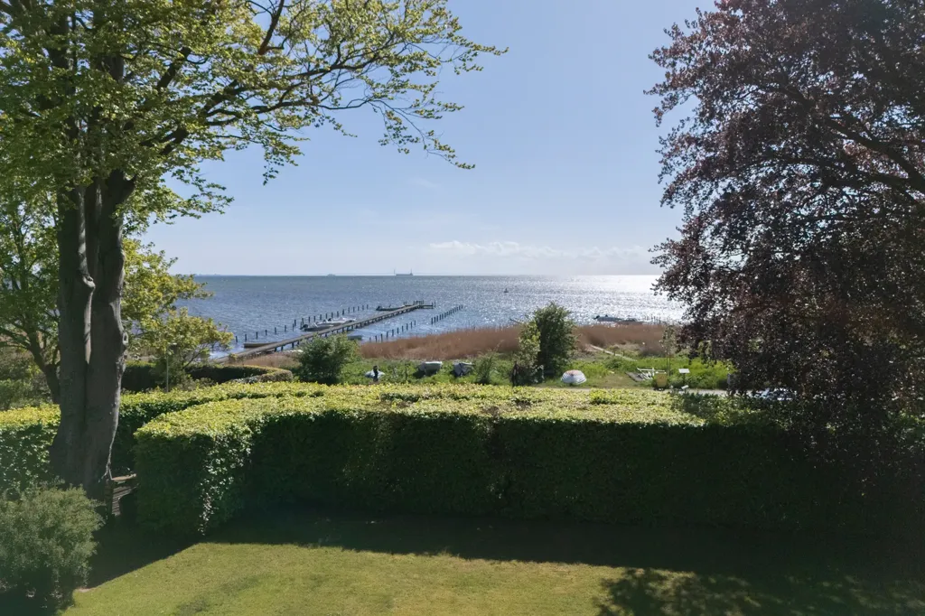 Jardin - Architectural Villa with Sea View in Bjärred