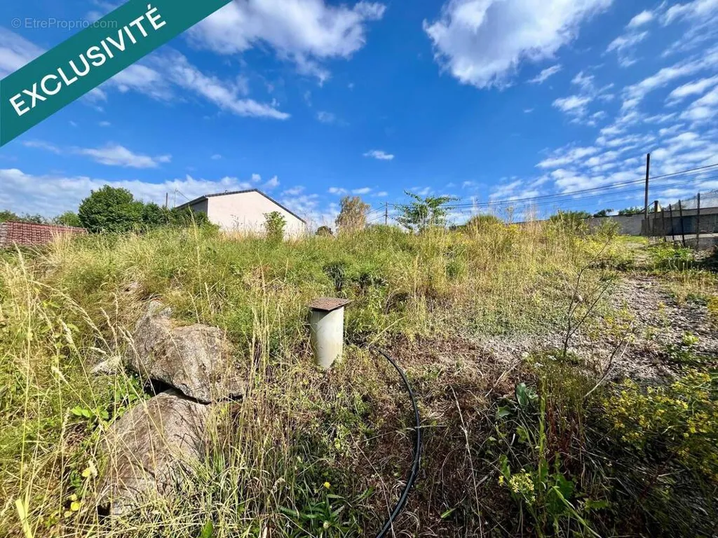 Aed - Viabilised Plot with Private Access in Saint-Nabord