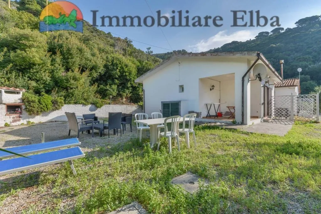 Exterior - Seaside Villa with Private Garden in Capoliveri
