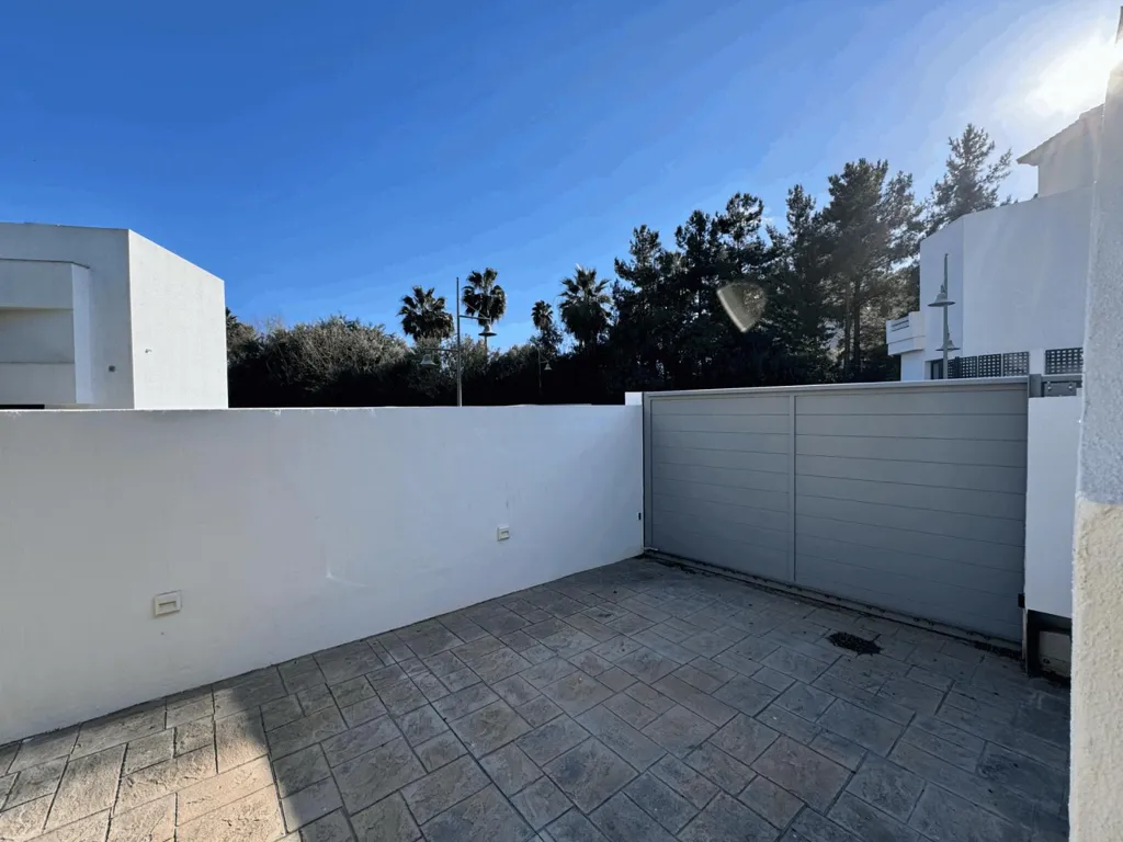 Jardin - Luxury Villa with Pool in Estepona
