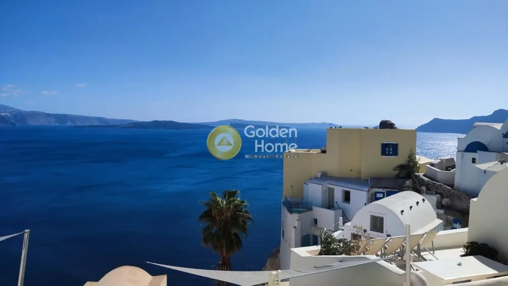 Terrass - Retail Store with Sea View in Santorini Oia