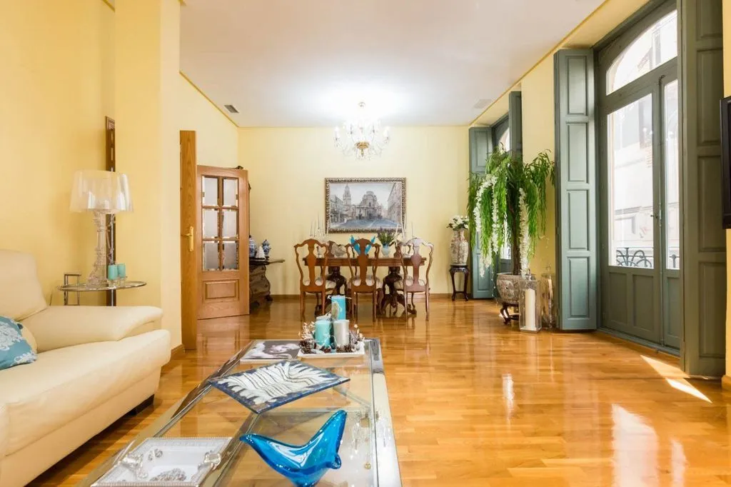 Elutuba - Luxury Flat with Balcony in Murcia Centre