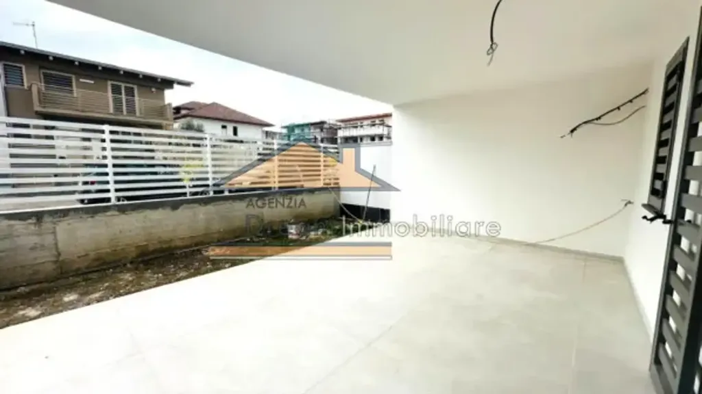 Terrasse - New Semi-Detached Villa with Balcony in Parete