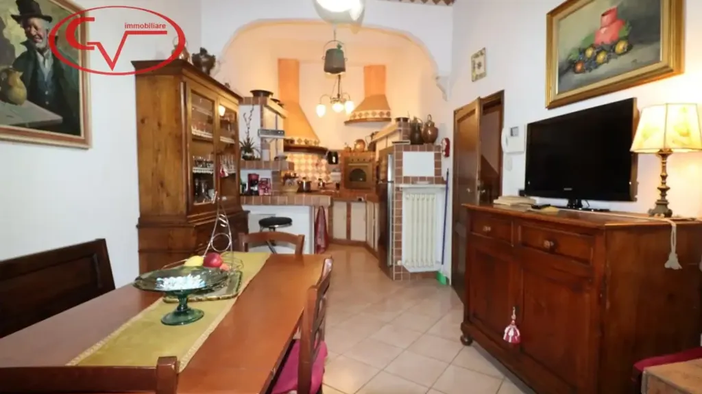 Dining Room - Terraced Villa with Garden in Montevarchi