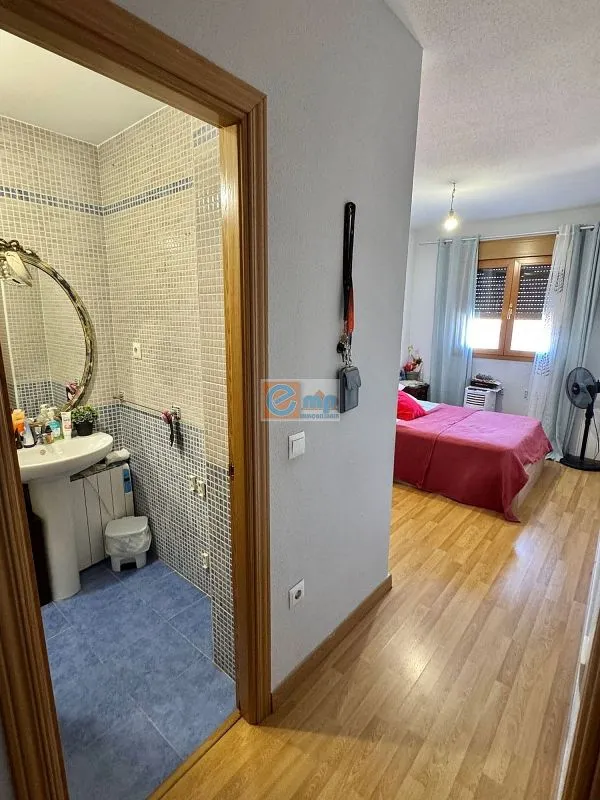 Vannitoad - Modern Flat with Balcony in Yuncler