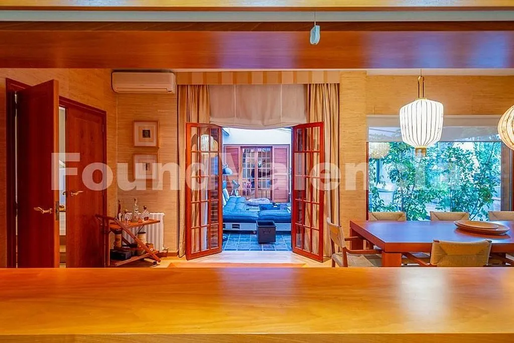 Salle à manger - Reformed Mediterranean Villa with Pool in El Bosque