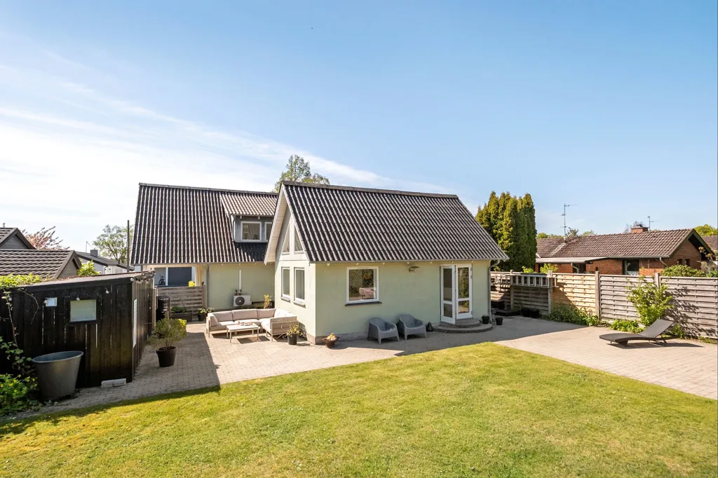 Jardin - Villa with Lofted Living Room in Dragør