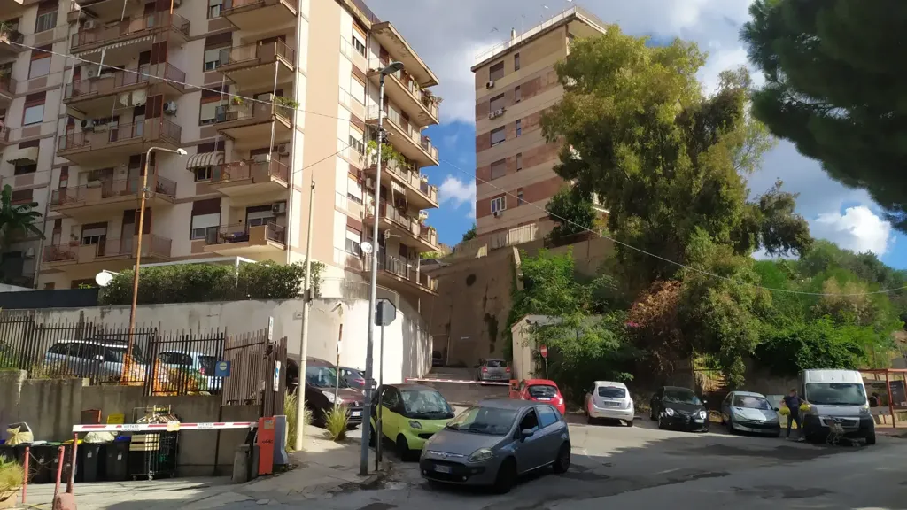 Exterior - Panoramic Penthouse in Messina