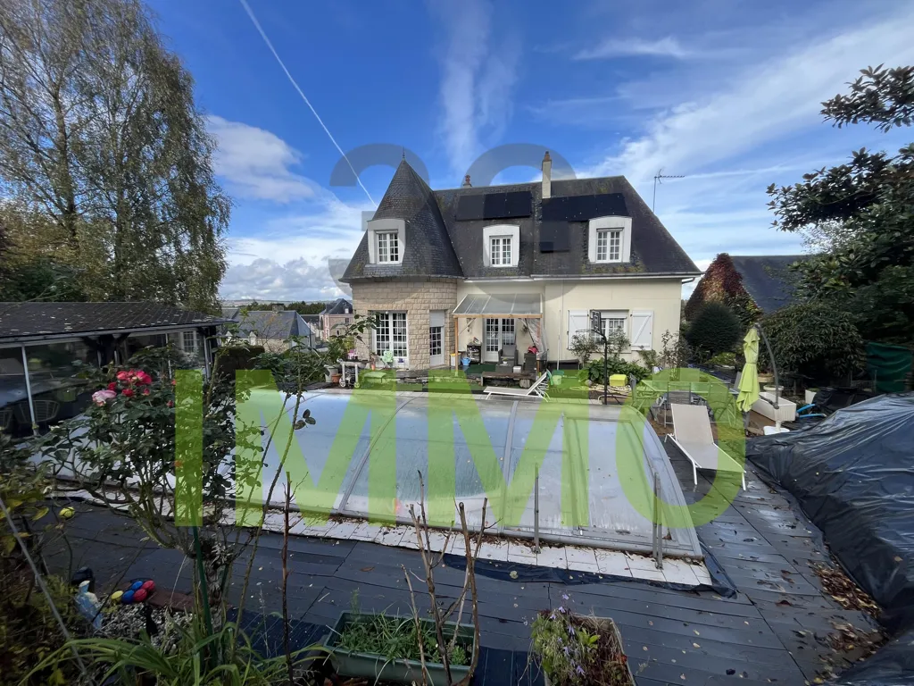 Bassein - Villa with Pool in Quiet Centre