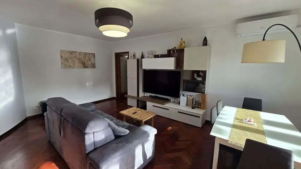 Living Room - Rusticated Apartment with Terrace in Madonna Alta, Perugia