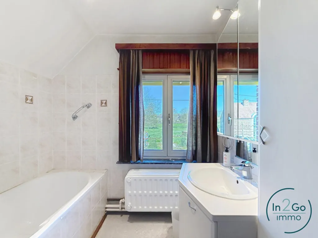 Salles de bain - Maison à Rénover avec Jardin à Oud-Heverlee