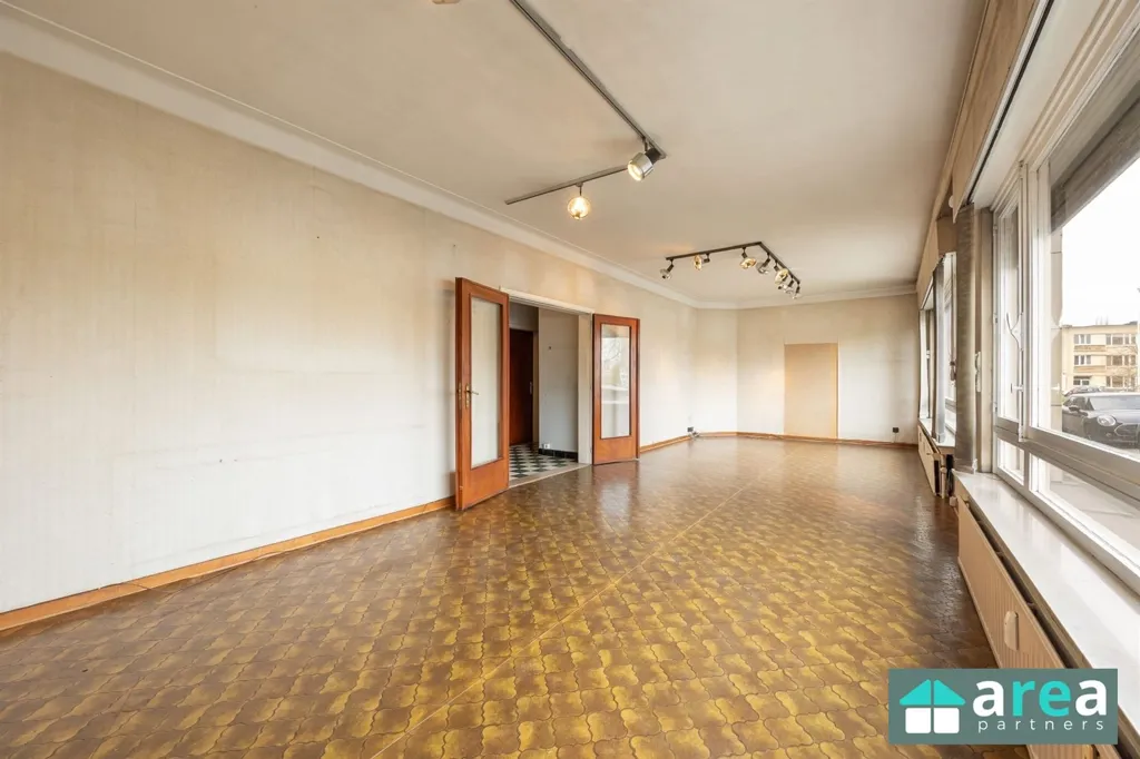 Toad - Ground Floor Apartment with Water View in Antwerp