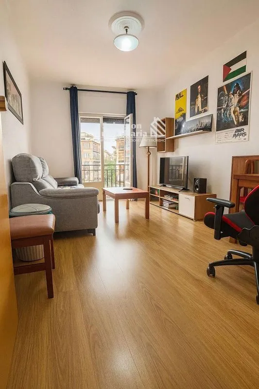 Séjour - Apartment with Plaza Views in La Fuente